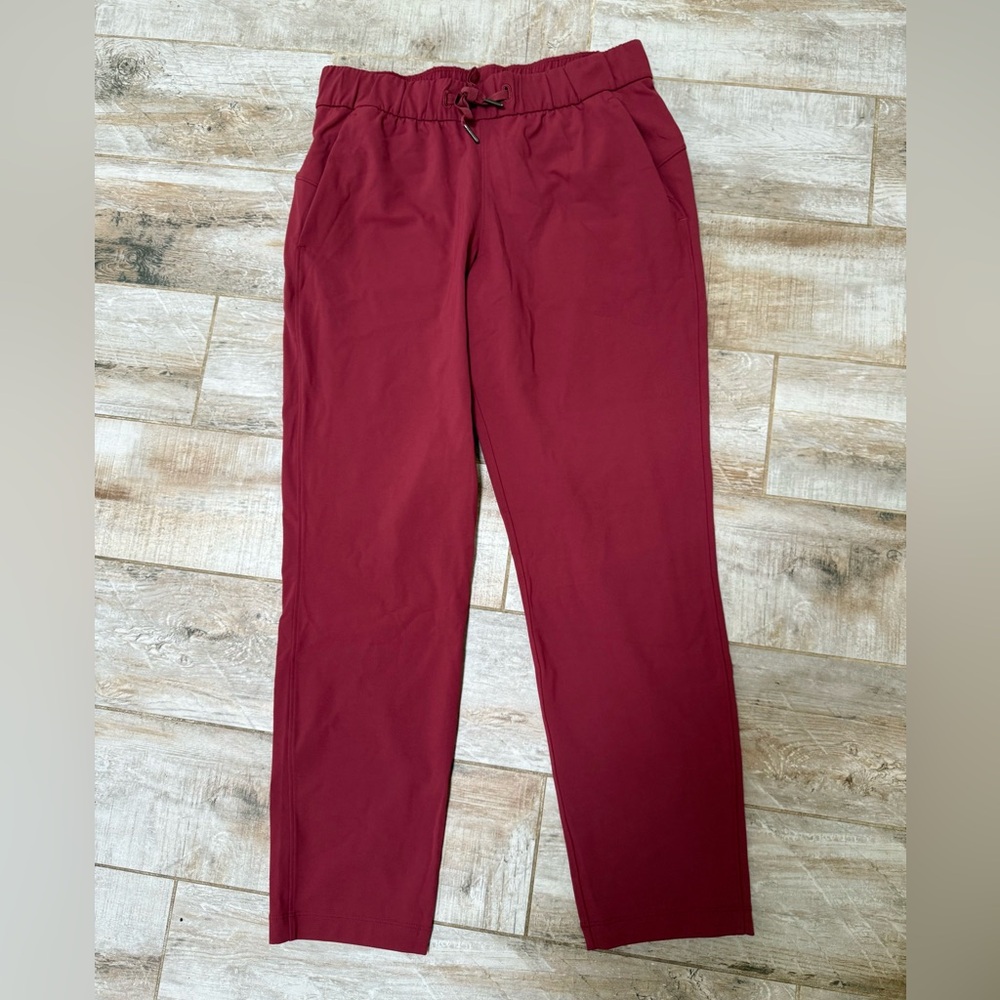 lululemon athletica Burgundy Women's straight leg Joggers